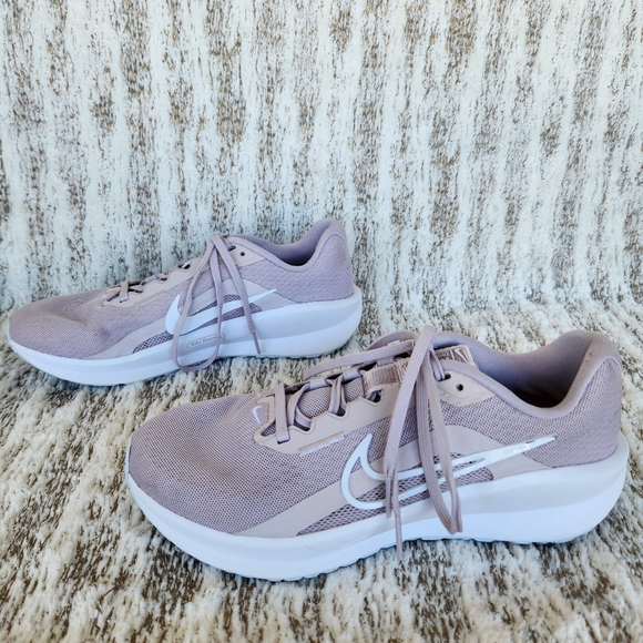 Nike "Downshifter 13" Running Shoe Athletic Sneaker Pink | Women's Size 8.5 - Picture 7 of 13